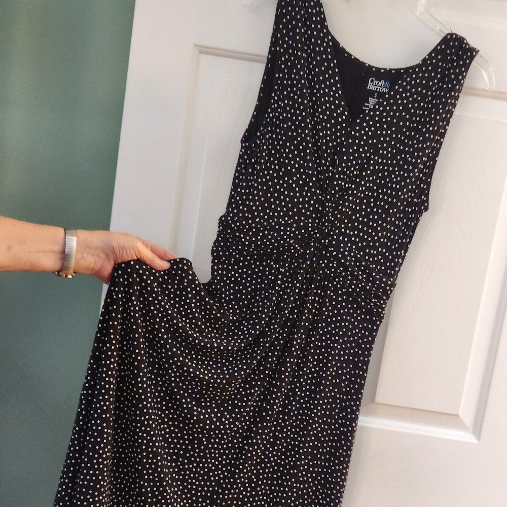 CROFT & BARROW POLKA DOT SLIP ON DRESS- SIZE SMALL